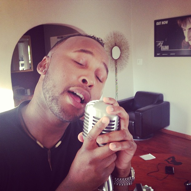 Vusi Nova
