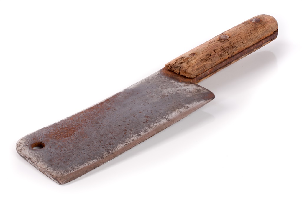 Jealous Woman Chops off Cheating Husband's 4-5