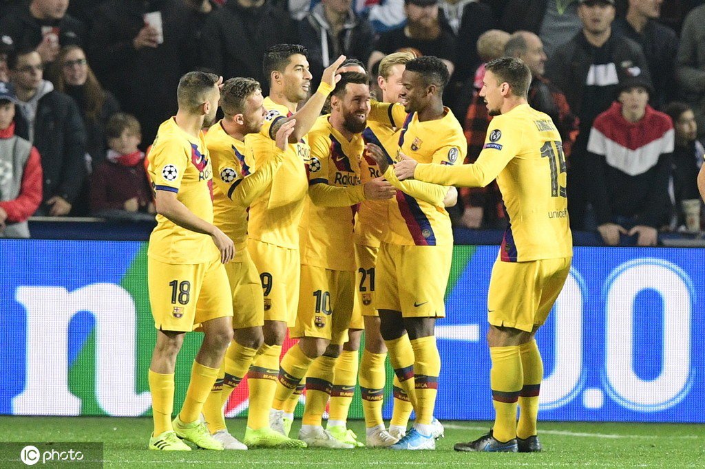 Slavia Prague 1 - 2 Barcelona