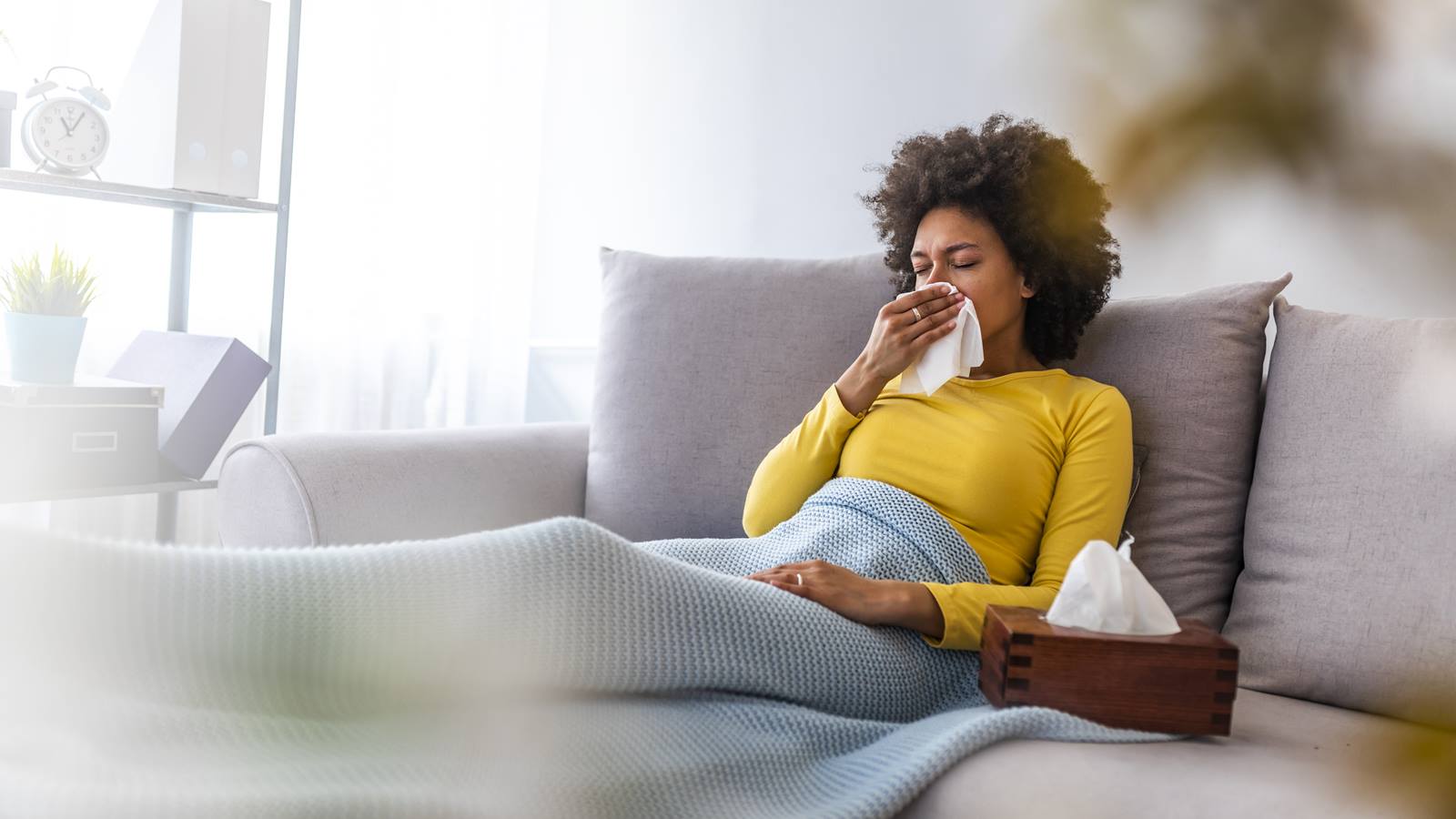 Whats the difference between a coldtheflu and coronavirus