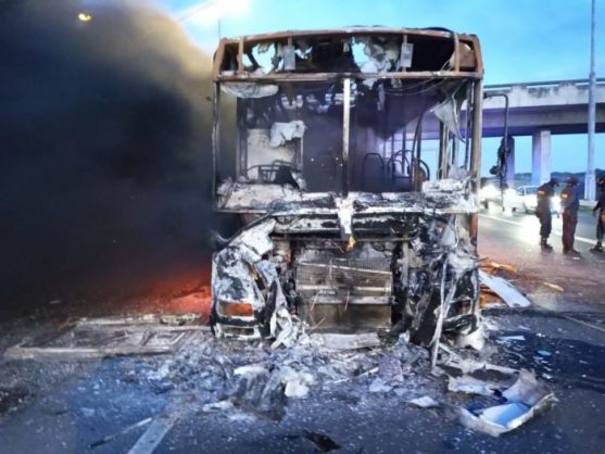 Golden Arrow buses set alight