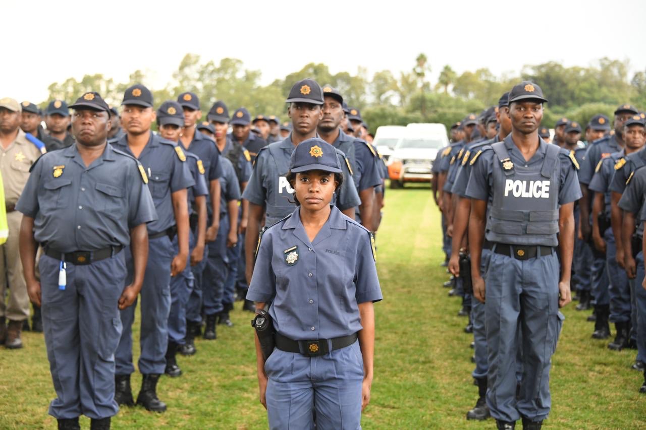 police officers SAPS