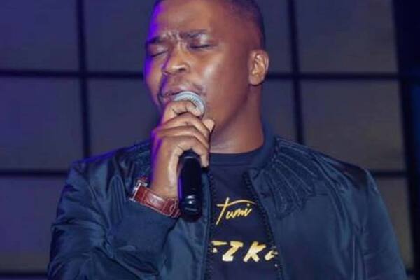 Dr Tumi
