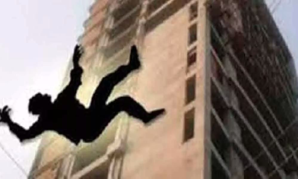 Male student dies after falling from 5th floor of women's building