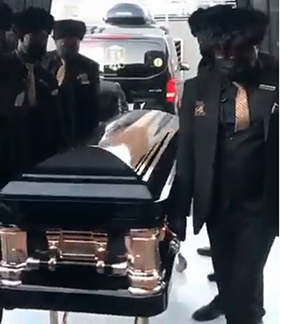 Shona Ferguson's coffin finally arrives at the service - VIDEO | News365.co.za