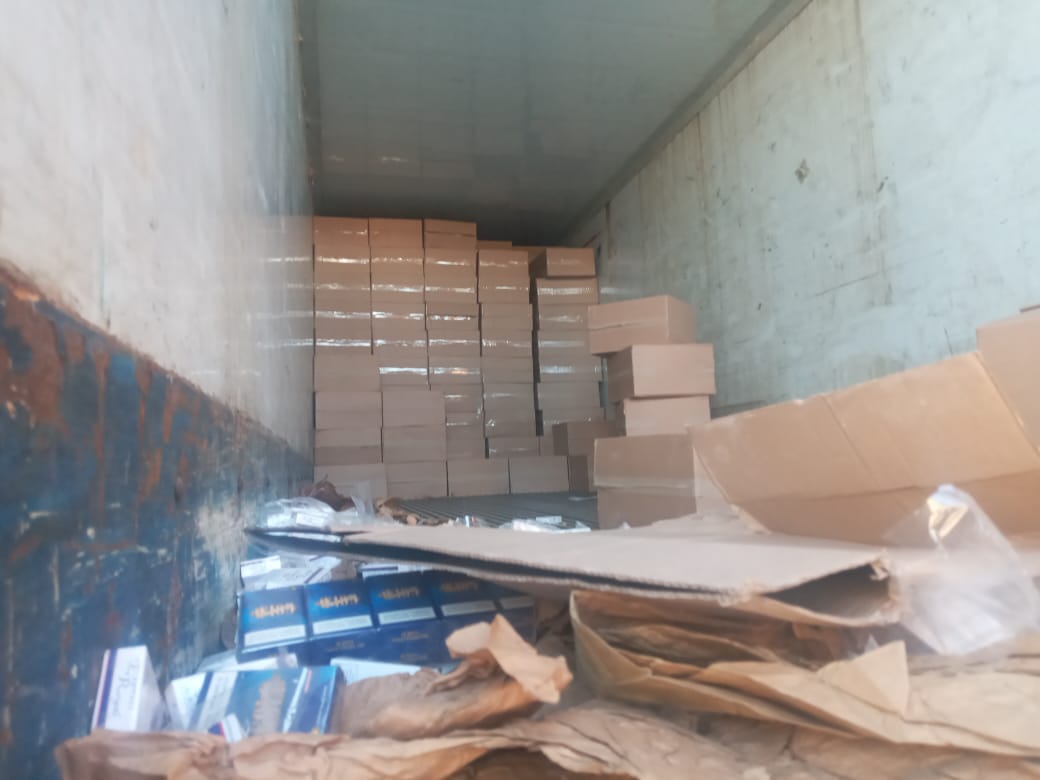 Cops seize counterfeit cigarettes worth R6.6 million in Vereeniging, 9 suspects arrested