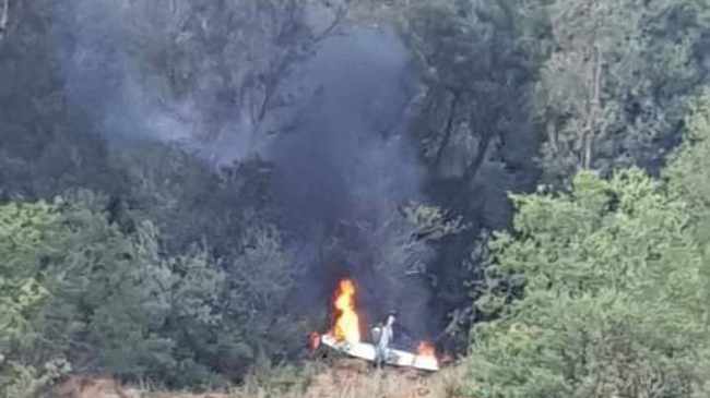 Pilot & passenger injured after light aircraft crashes into Germiston field