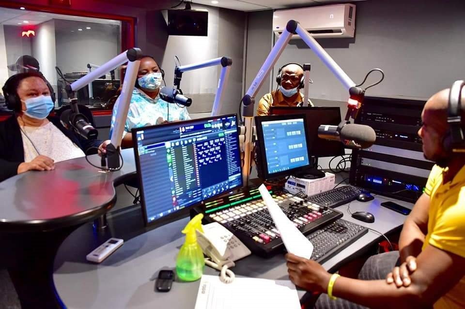 Radio 7441