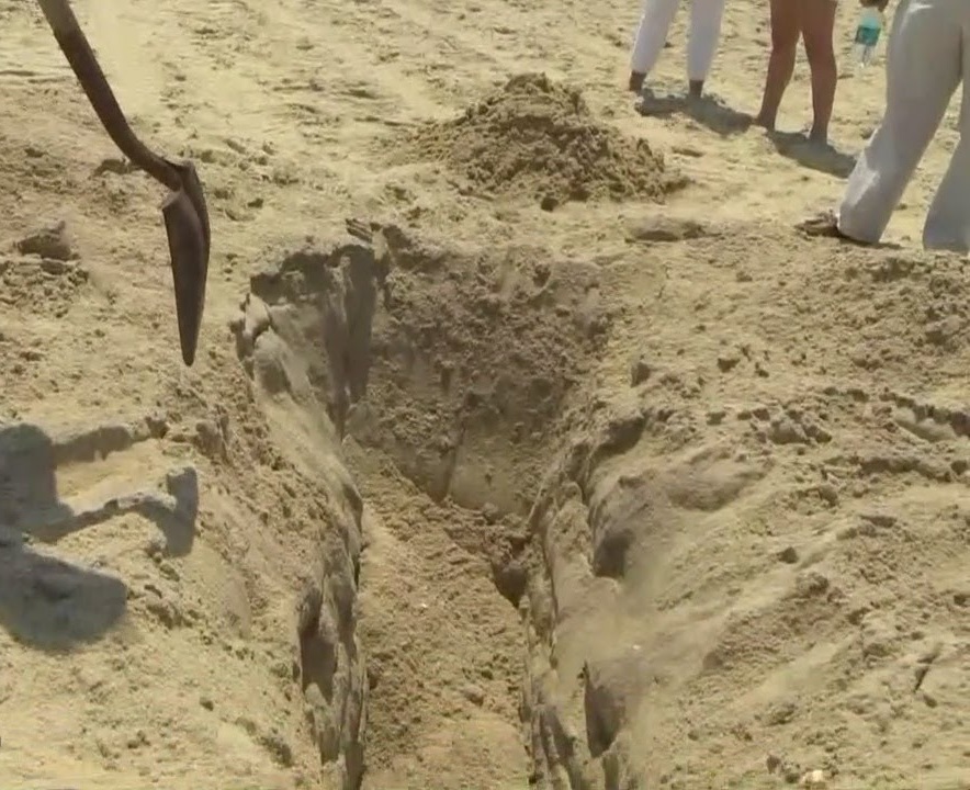 grave at the beach