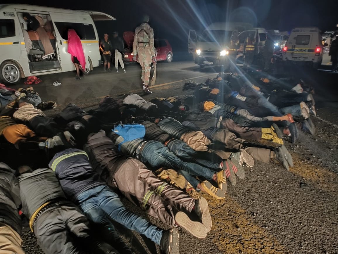158 illegal foreigners arrested at roadblock in the Free State