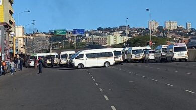 Protesting taxi drivers bring Durban CBD to a standstill