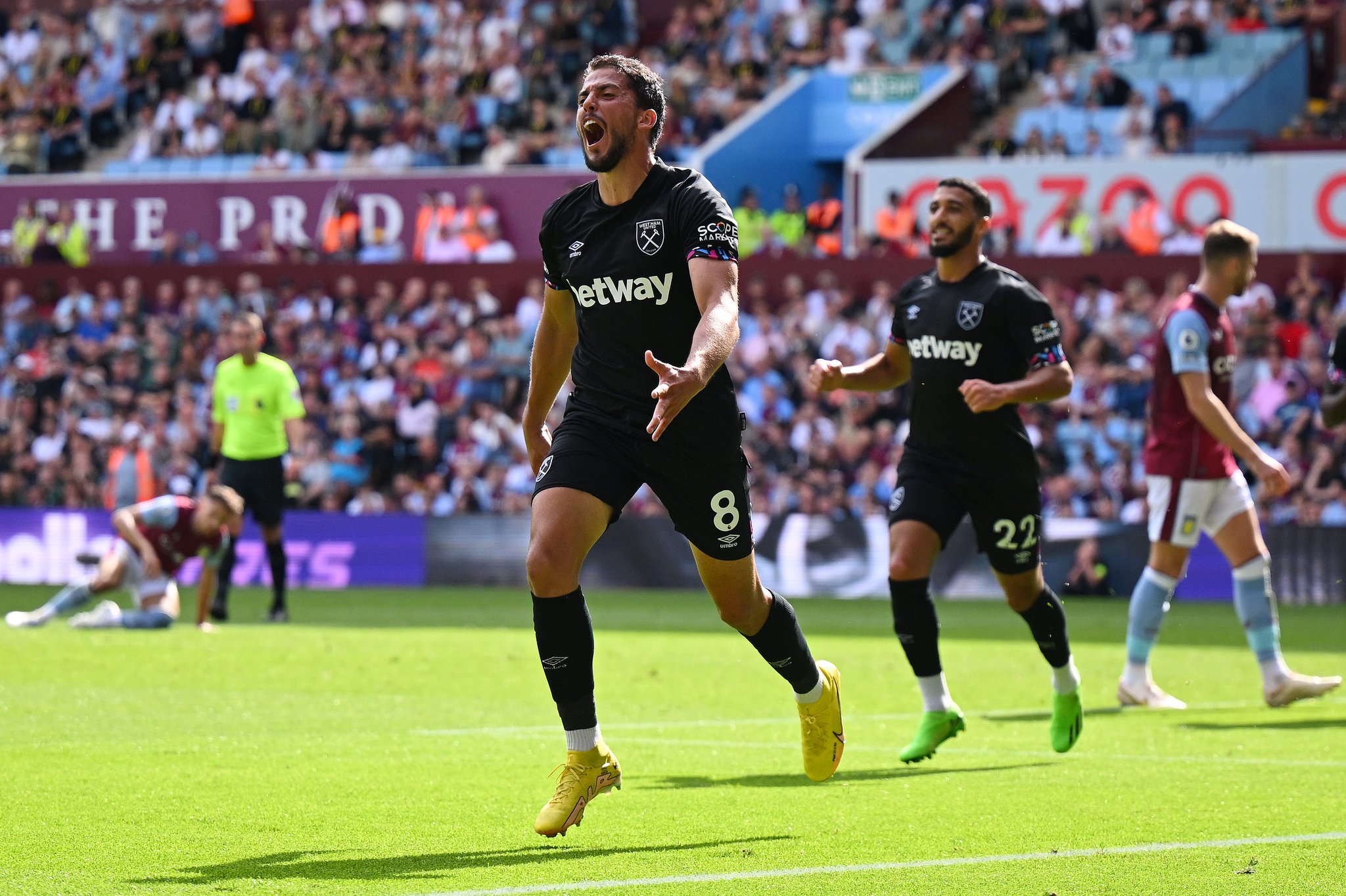 Aston Villa 0 - 1 West Ham United