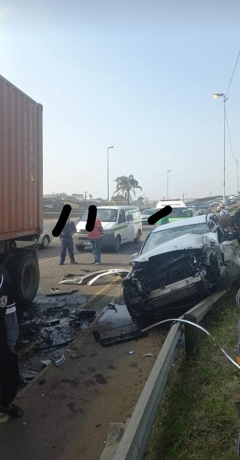 Man gunned down in his Mercedes Benz in Durban drive-by shooting