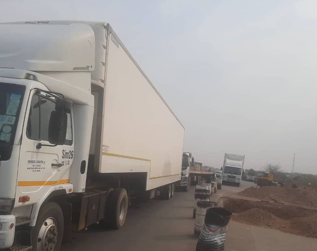 Power cuts cause massive backlog at Beitbridge border post