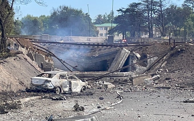 Gas tanker explodes in Boksburg