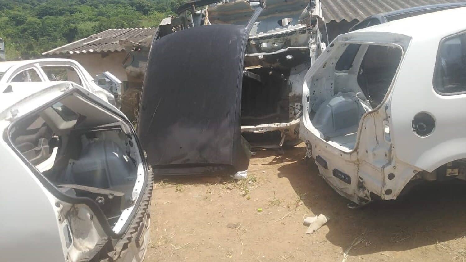 2 nabbed for allegedly stripping stolen cars