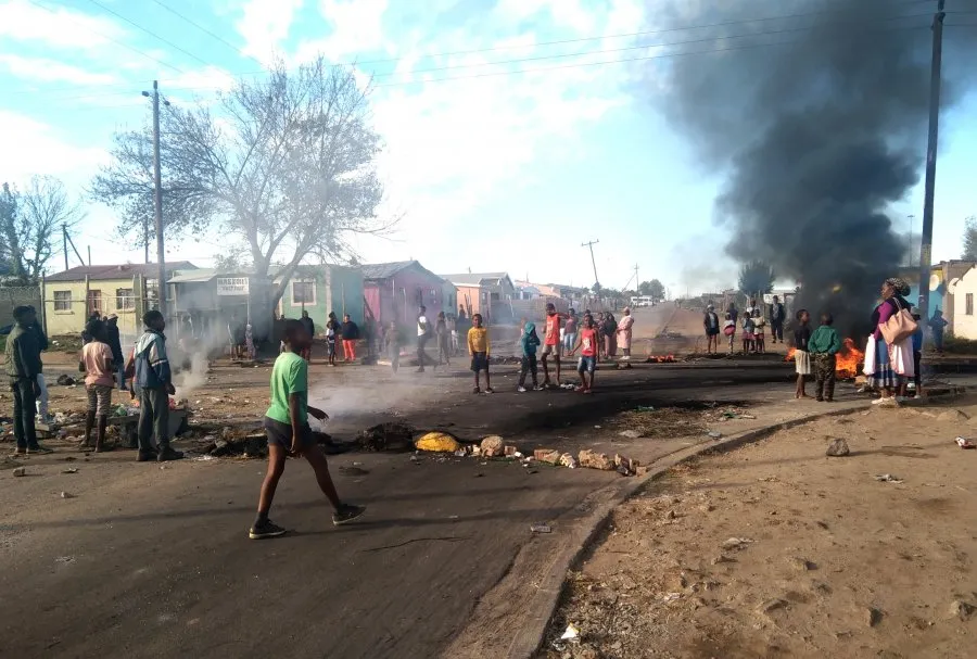 Komani over power woes