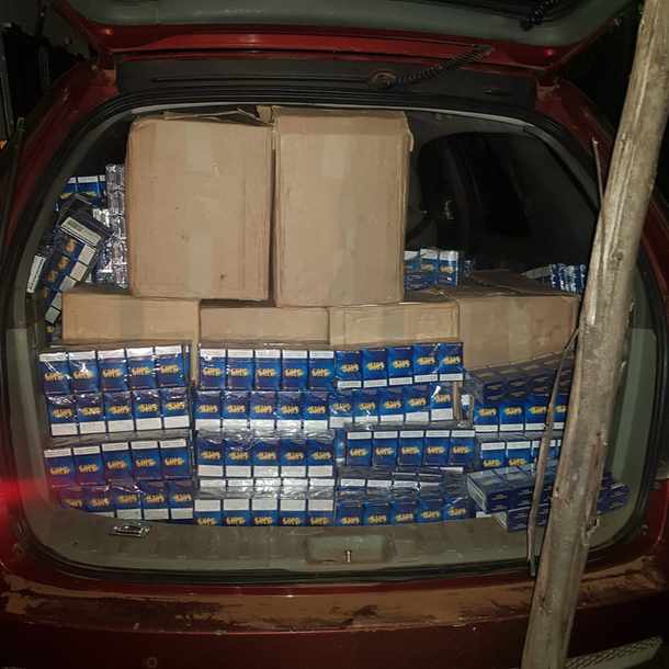 Police intercept 10-car convoy delivering illicit cigarettes from Zimbabwe