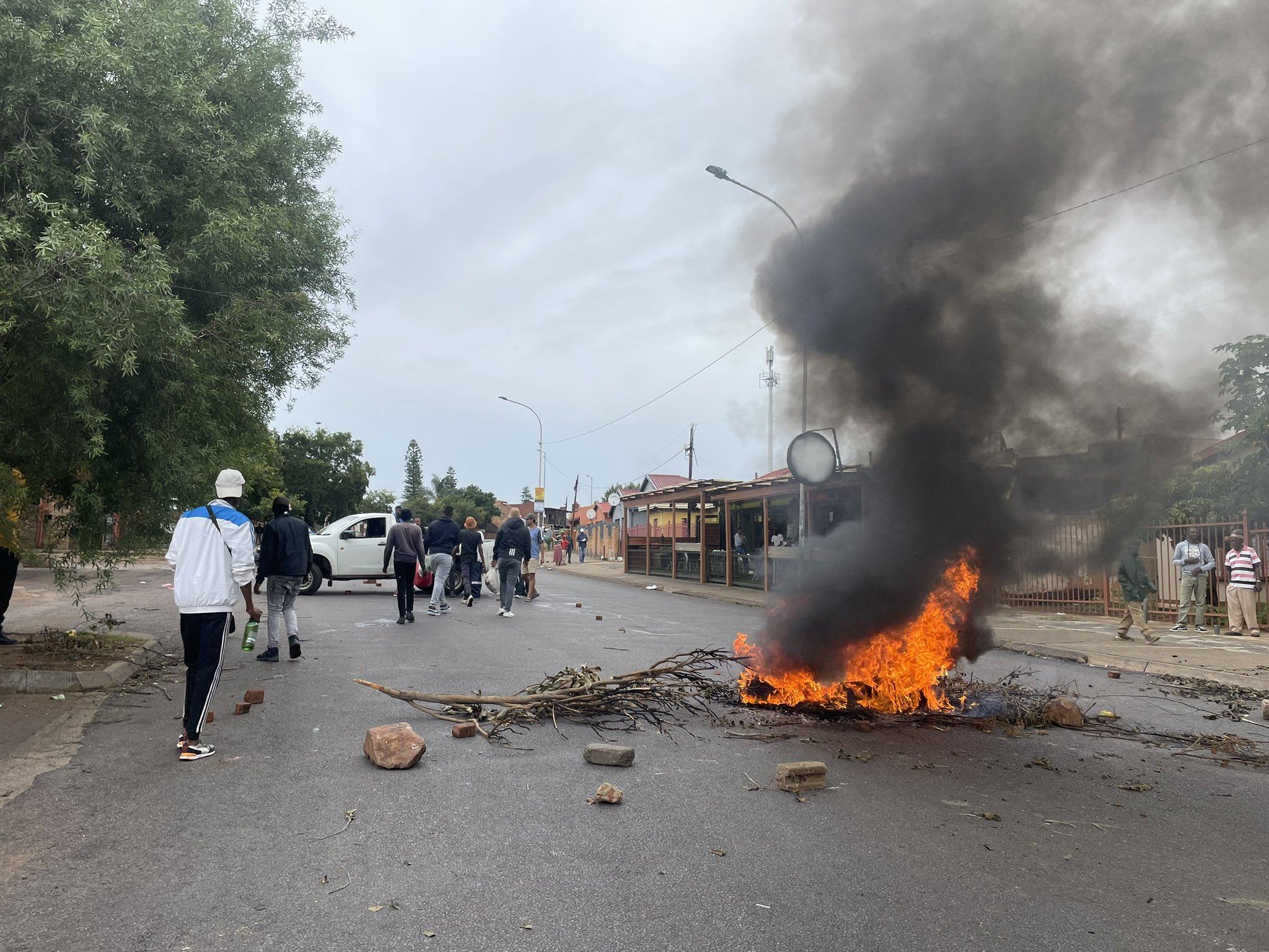 Soshanguve calm after frustrated residents protest over water problems