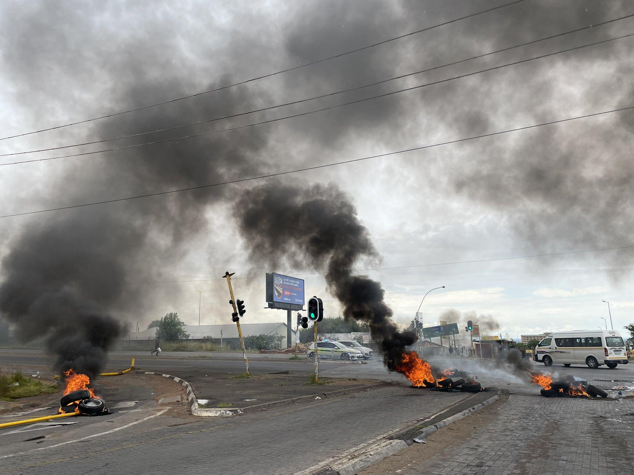 Soshanguve calm after frustrated residents protest over water problems