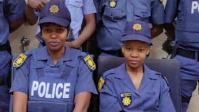 Constables Violet Motlhole and Nomthandazo Bangiso police officers