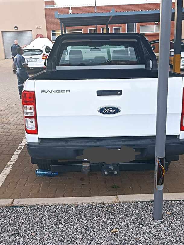 Couple arrested in Ekurhuleni as cops recover stolen Ford Focus and Ford Ranger