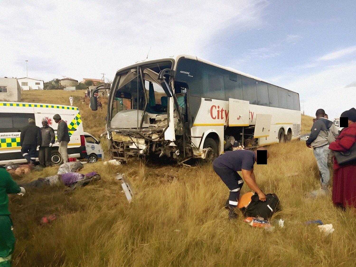 At least nine people killed in Eastern Cape crash