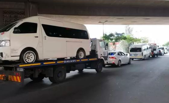 Cape Town Mayor Hill-Lewis insists taxis will only be released after paying impoundment fees