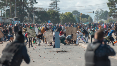 Cape Town taxi strike violence