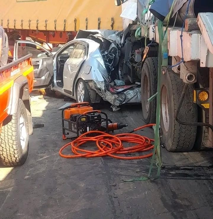 2 people die in an accident on deadly N1 road