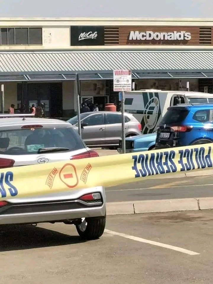 A civilian has been shot dead by a cash-in-transit security at Jabulani Mall, Soweto
