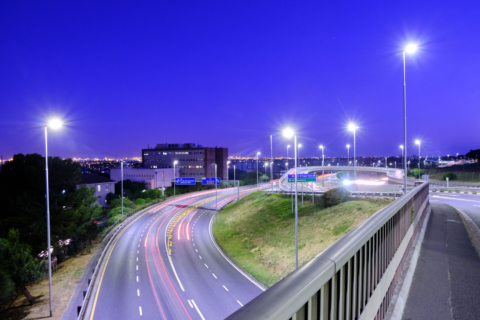 Cape Town highway lights