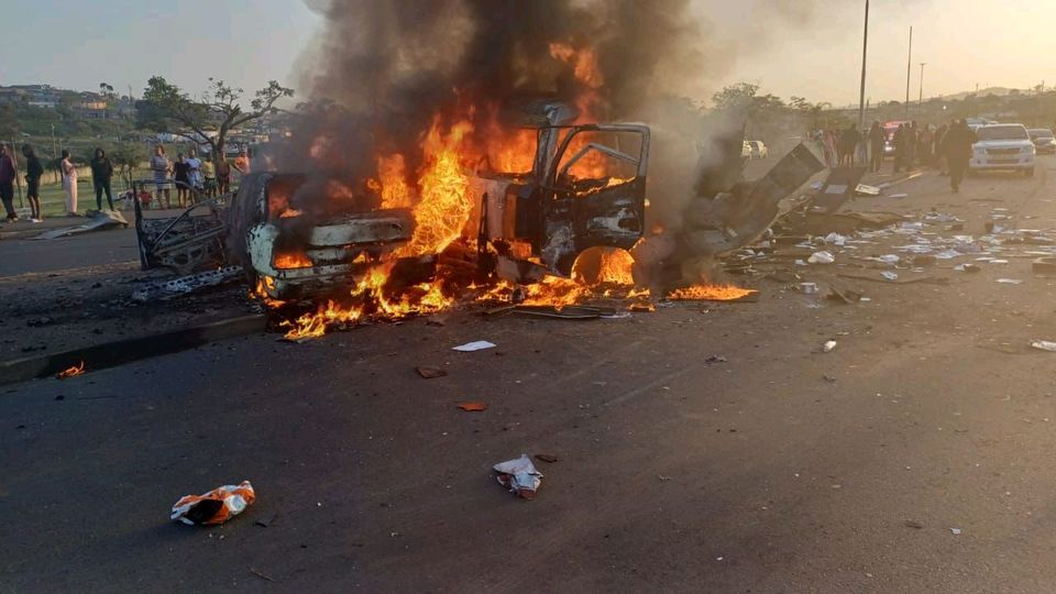 Residents look for cash following explosive cash-in-transit heist in KwaMashu