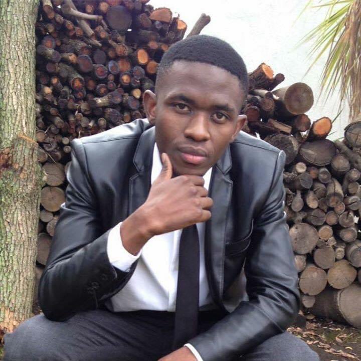 Sandile Mantsoe