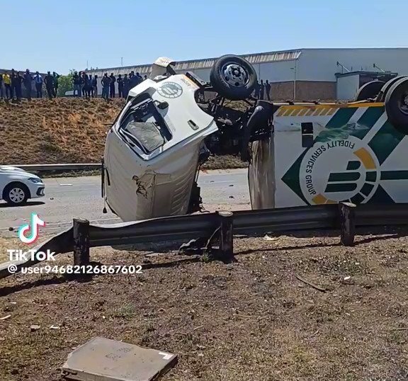 Soweto residents cash in on another CIT heist