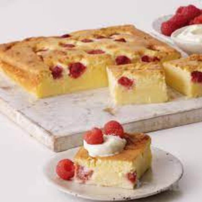 Lemon and raspberry magic cake