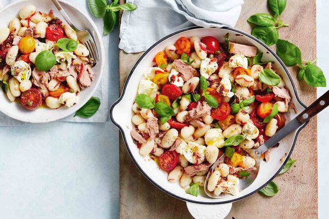 Tuna Caprese pasta recipe