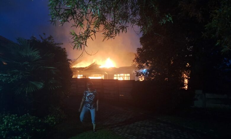 Home in Dennesig catches fire