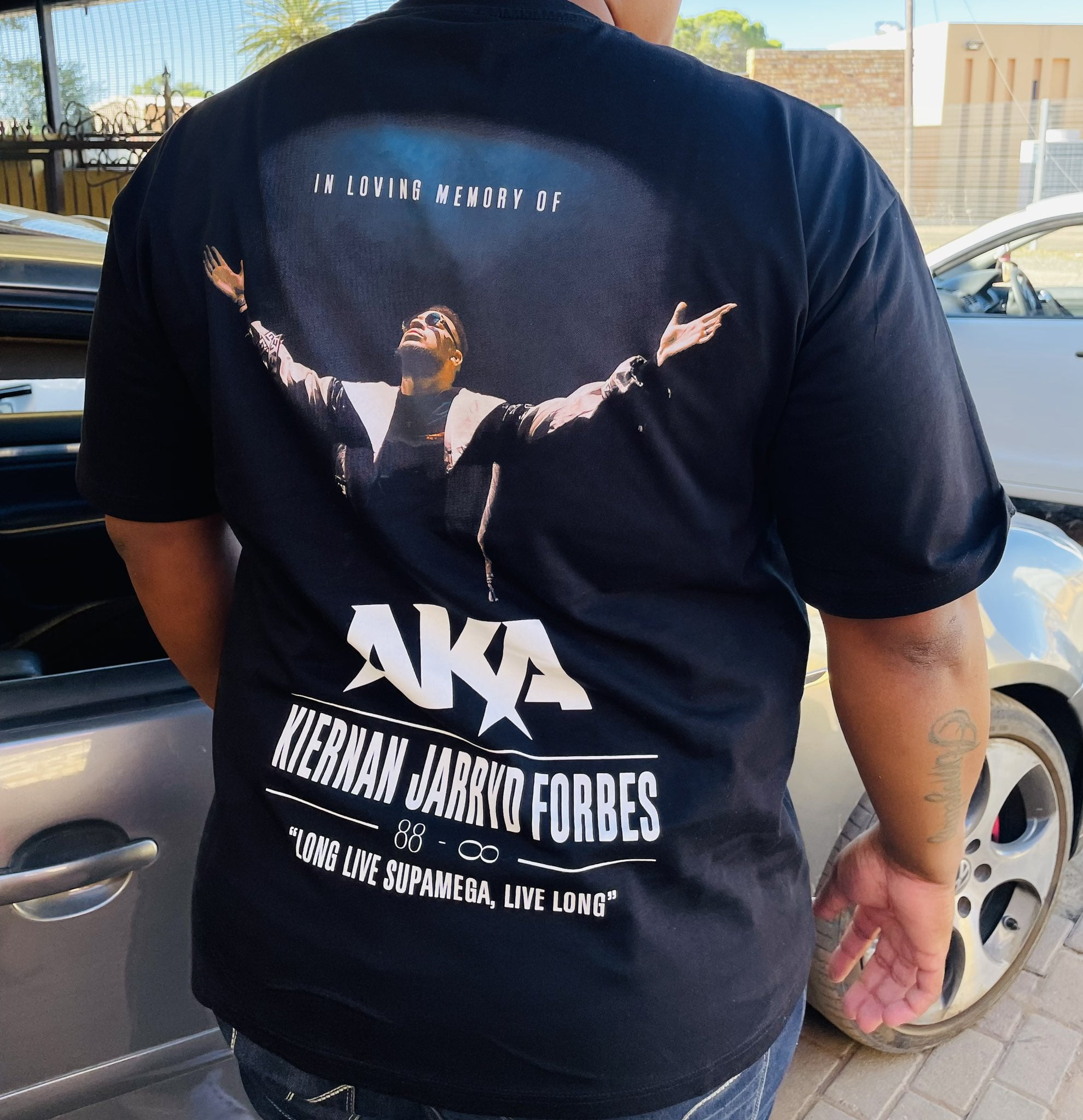Fans remember AKA a year after his death