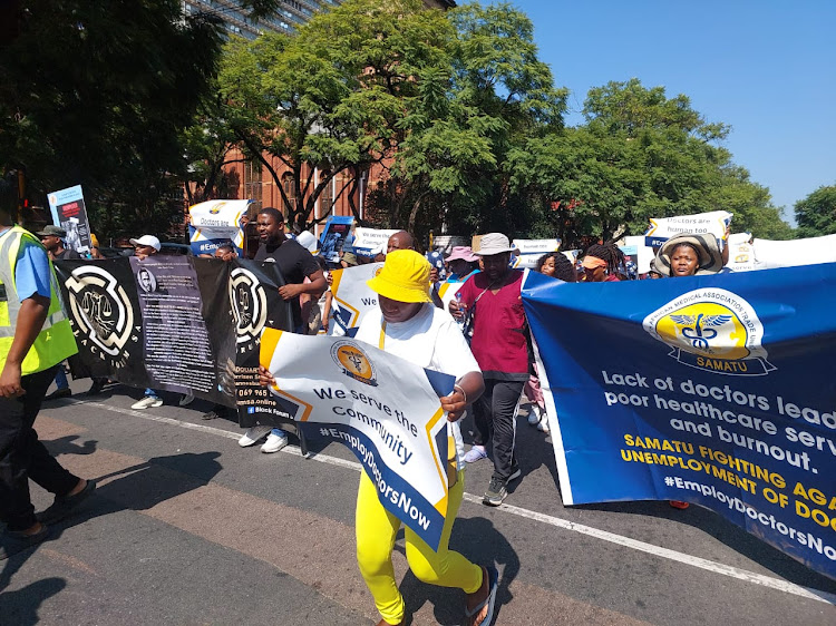 Some healthcare workers vow to continue protesting if govt doesn’t employ more in sector