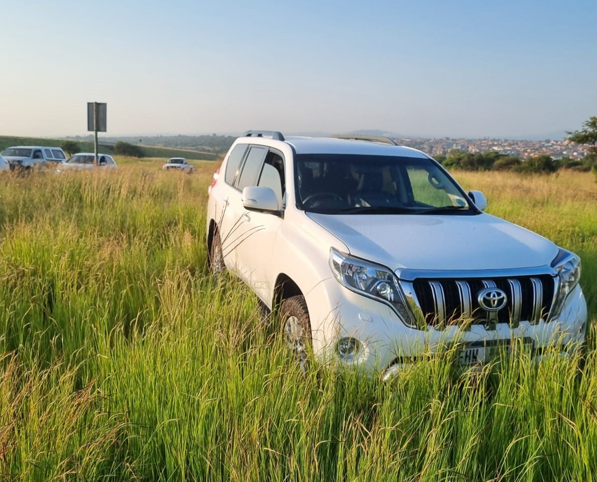 Toyota Prado hijacked in Pretoria intercepted in Limpopo while being escorted to Zimbabwe