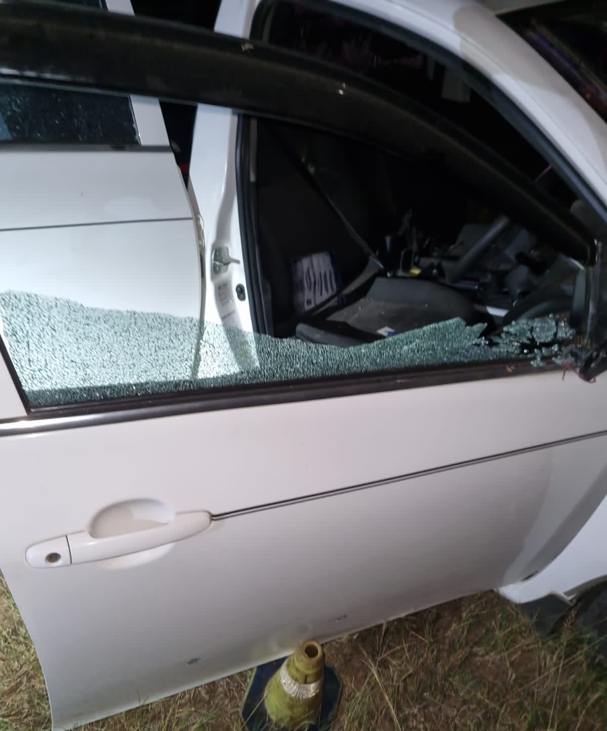 Alleged robbers injured & rushed to hospital after Limpopo motorist was hijacked and shot several times