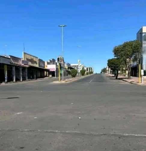 Main entry points into Mthatha blocked