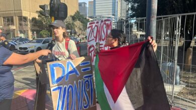 Pro-Palestine protesters gathered outside Parliament's 7th sitting
