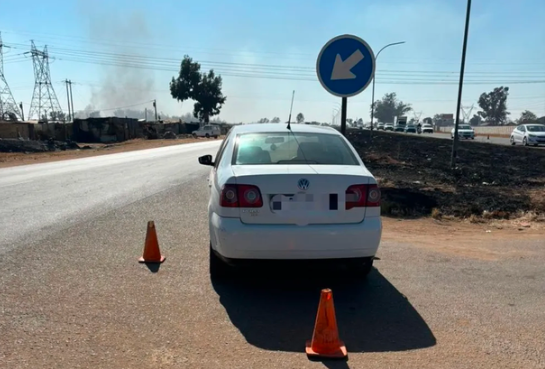 Woman arrested in Ekurhuleni for driving stolen Volkswagen Polo