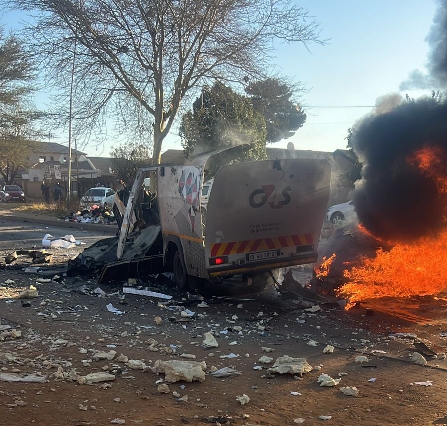 cash-in-transit heist in Esselen Park