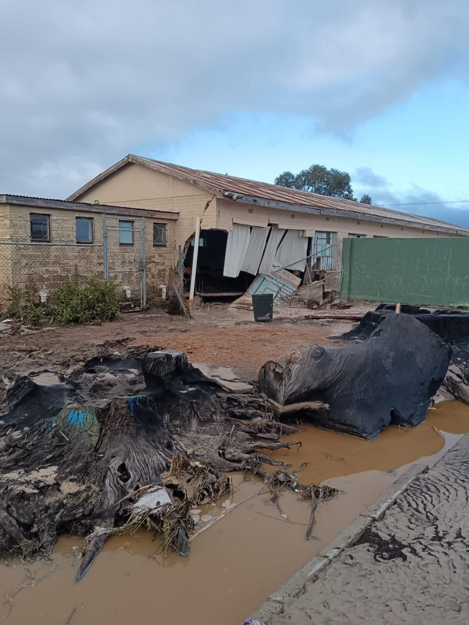 Severe flooding near Malmesbury due to dam wall collapse