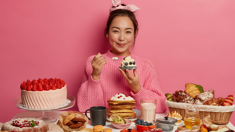eat sweets