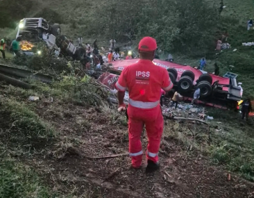 8 people confirmed dead in KZN horror crash