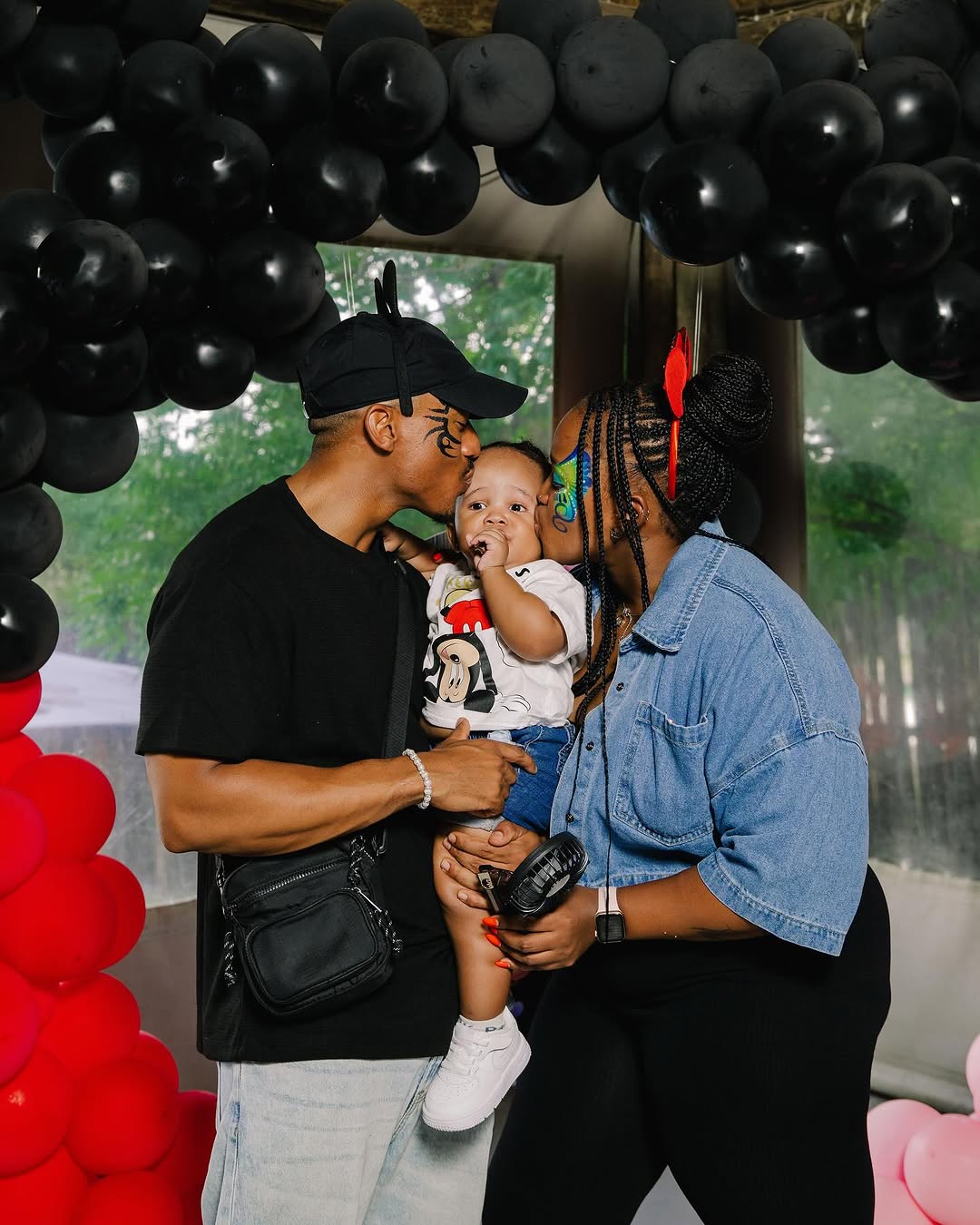 Jesse Suntele & his wife host a Mickey Mouse-themed birthday party for their son